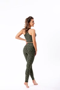 Kép 2/3 - Indi-Go Leopard Gizelle Khaki fitness crop top 